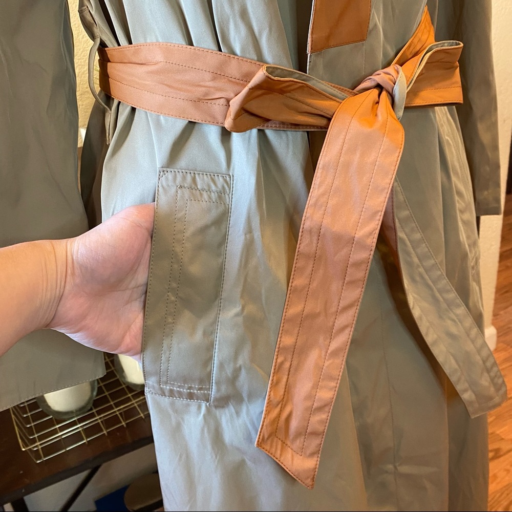 Tory Burch Reversible Trench Coat in Beige and Rust Size 4 NWT - Picture 10 of 16